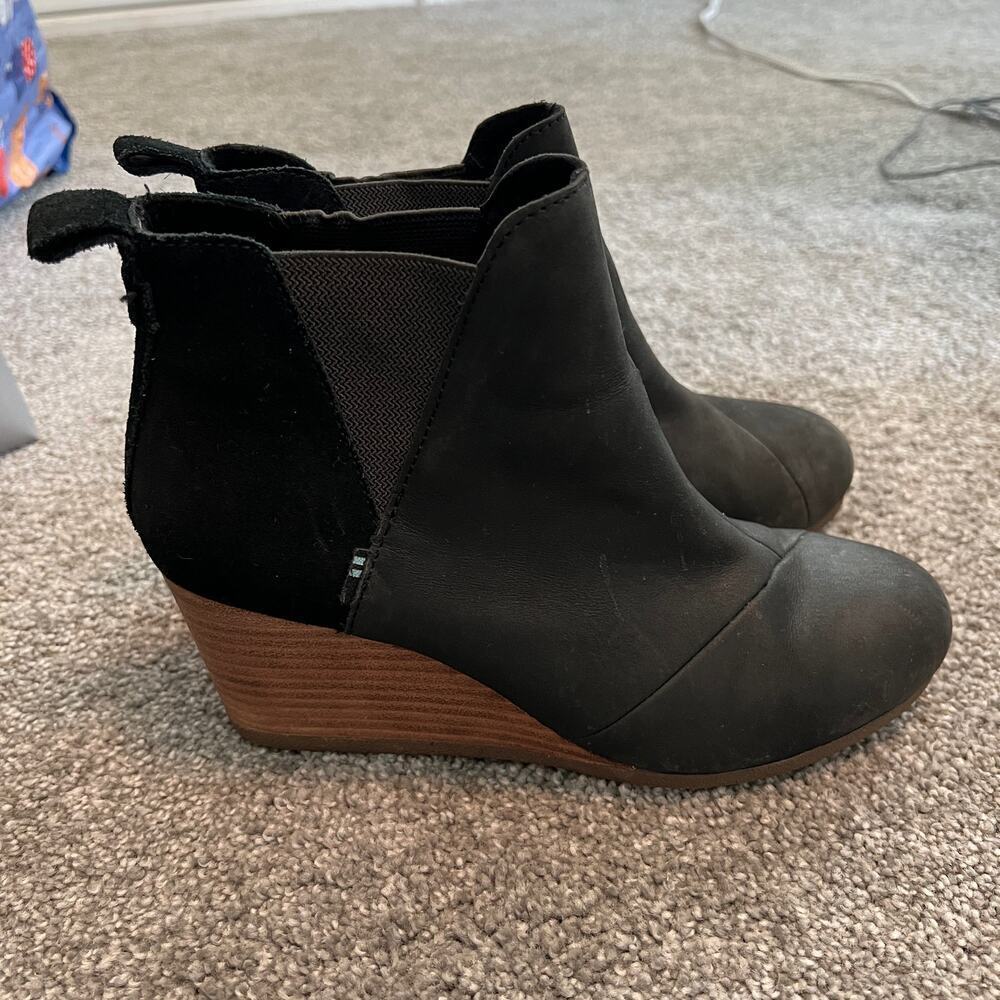 TOMS Women's Kelsey Wedge Booties Size 8